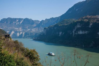 Hubei Yiling Yangtze Nehri üç Dengying Gorge dolu