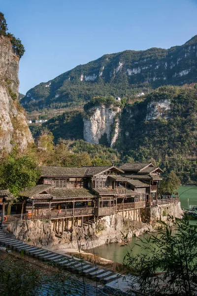 Hubei Yiling Yangtze River Three Gorges light shadow gorge in the "Three Gorges people" Creek people — Stock Photo, Image