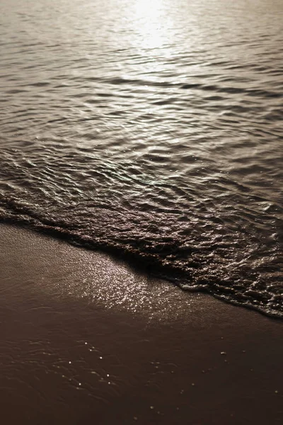 Świt Republice Dominikańskiej Promienie Słońca Świecą Powierzchni Oceanu Spojrzenie Krople — Zdjęcie stockowe