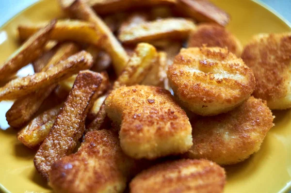 Tasty Homemade Potato French Fries Chiken Nuggets Yellow Dish — Stock Photo, Image