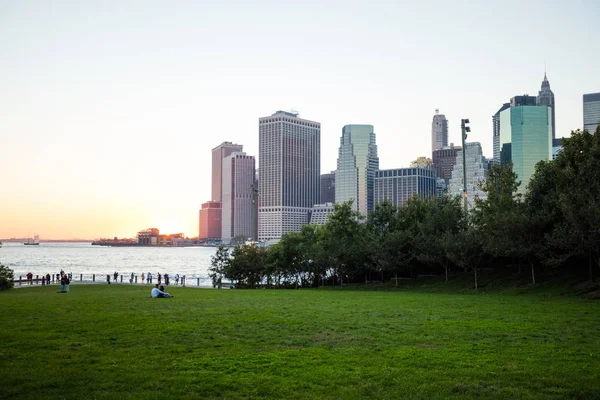 Manhattan ile günbatımı atış — Stok fotoğraf
