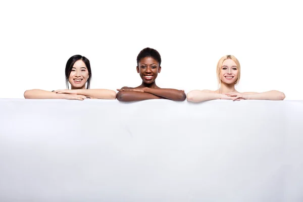 Diversiteit etniciteit vrouwen ouder dan een lege panel — Stockfoto