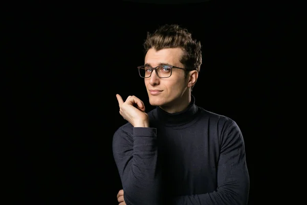 Ragazzo intelligente con gli occhiali — Foto Stock