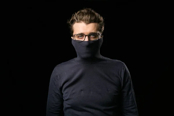 メガネと覆われて口スマートな男 — ストック写真