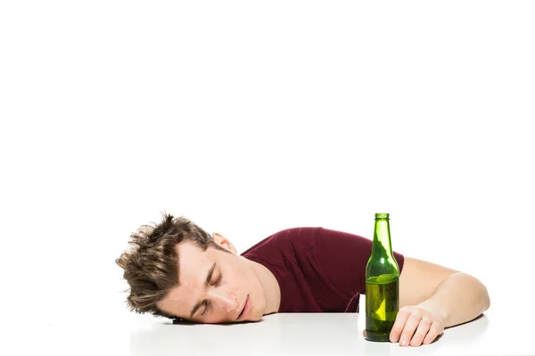 Adam beyaz bira ile — Stok fotoğraf