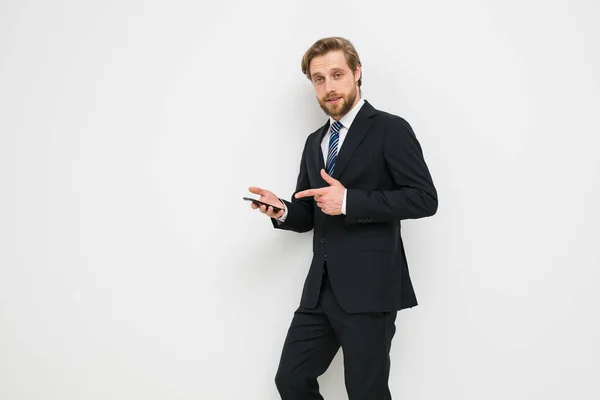 Smart Looking Guy Pointing His Her Phone What Application Phone — Stock Photo, Image