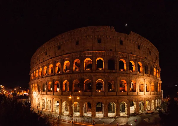 Rome, Italy - Dec 24, 2017 - Panoramic view on the Coliseum in t — 스톡 사진
