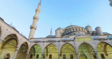 Istanbul. Sultan Ahmet Camii, Sultanahmet Camii olarak da bilinir.
