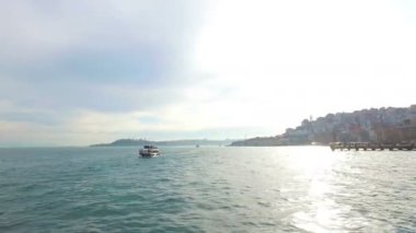 Istanbul, Türkiye - 25 Temmuz 2016: Kırsal Princes ada Burgazada görünümünü. Istanbul, Türkiye. 4k.