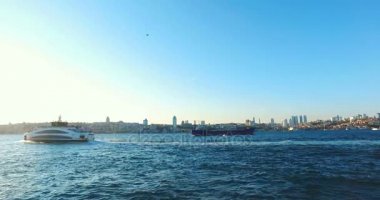 Istanbul. Gün batımında Üsküdar görünümünde Türkiye. 