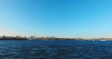 Istanbul. Gün batımında Üsküdar görünümünde Türkiye.