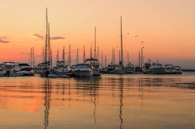 gün batımında seaport görünümünü panoramik akşam