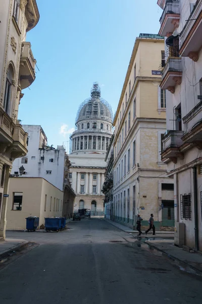 La Havane, Cuba vue sur la rue avec capitolio — Photo