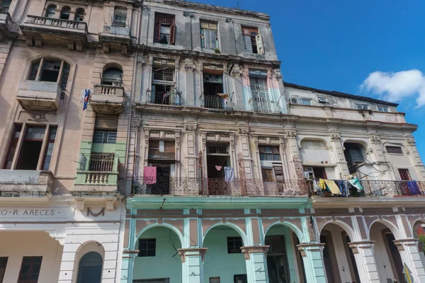 Edificios de La Habana, Cuba — Foto de Stock