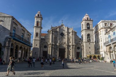  açık havada Cathedral La Havana, Küba'dan göster