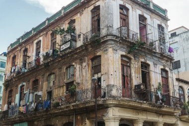 La Havana, Küba'da 26 Aralık 2016 eski bina cephe, La Havana, Küba