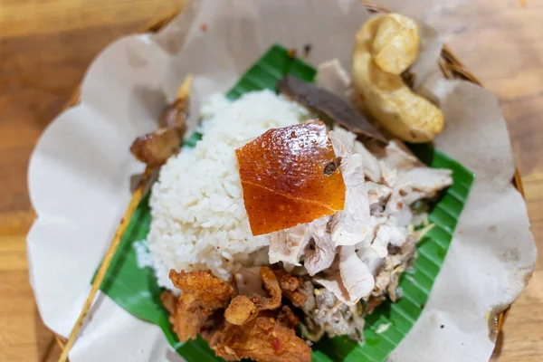 Babi Plat Gourmand Typique Cuisine Indonésienne Présenté Avec Une Feuille Images De Stock Libres De Droits