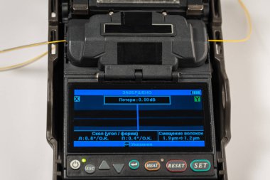 optik fiber kaynak işi akışı, kaynak makinesi görüntüsü