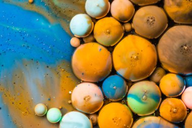 Makro evren, platetler ve yıldızlar, çok renkli boyalar..