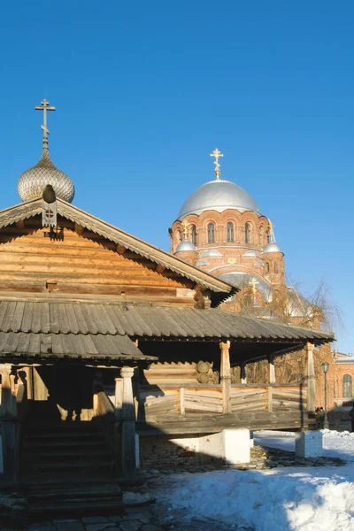 Kuppeln orthodoxer Kirchen — Stockfoto