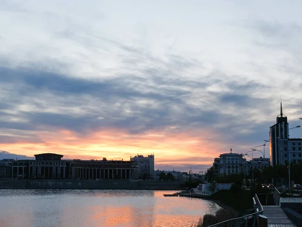 ロシア タタールスタンの日没時のカザン市中心部 — ストック写真