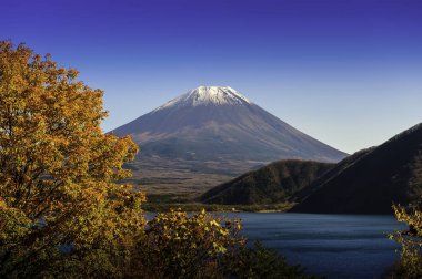MT Fuji Motosu Gölü