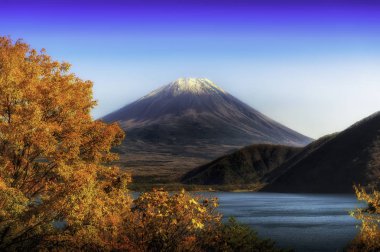 MT Fuji Motosu Gölü