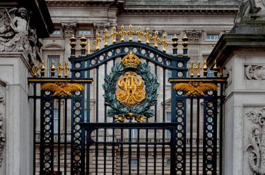 buckingham Sarayı'ndaki geçit 