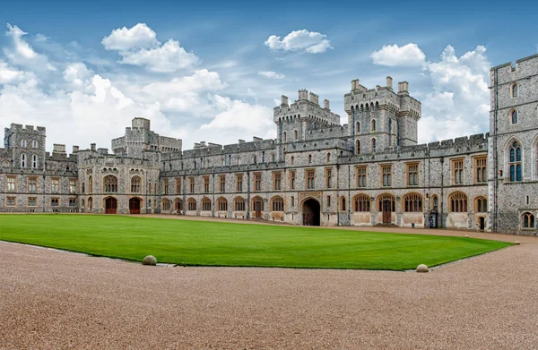 Královna v rezidenci. Windsor Castle — Stock fotografie