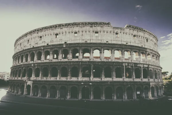 Roma 'da kolezyum, İtalya — Stok fotoğraf