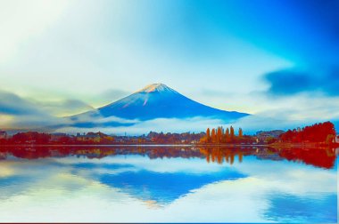 MT fuji erken sabah göl kawaguchiko yansıması ile