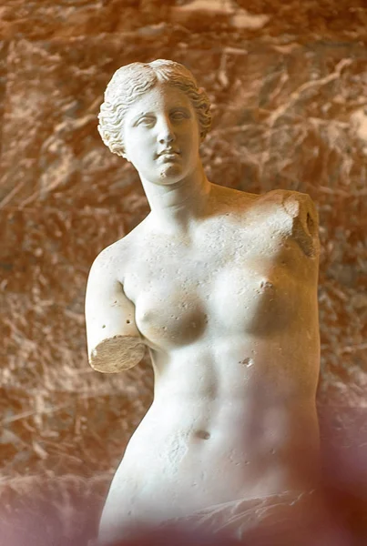 Venus de Milo at the Louvre Museum — Stock Photo, Image