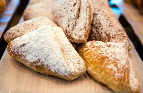 Kepekli ekmek breakfas için closeup yığını