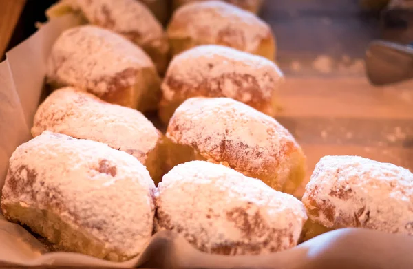 Kepekli ekmek breakfas için closeup yığını