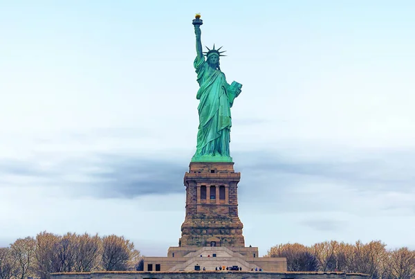 Estatua de la Libertad en la ciudad de Nueva York — Foto de Stock