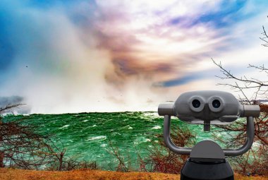 Niagara Amerika Birleşik Devletleri ve Kanada arasında düşer..