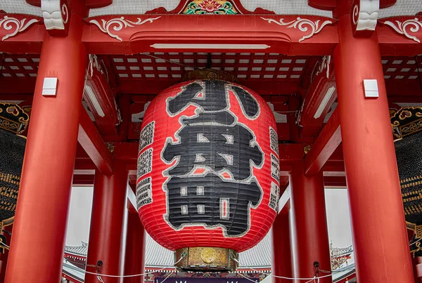 Asakusa, Tokyo, Japan January 12, 2020: Asakusa Dera Senso-ji is — 图库照片