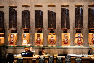 Tokyo / Japonya - 13 Ocak 2020: Starbucks Reserve Roastery