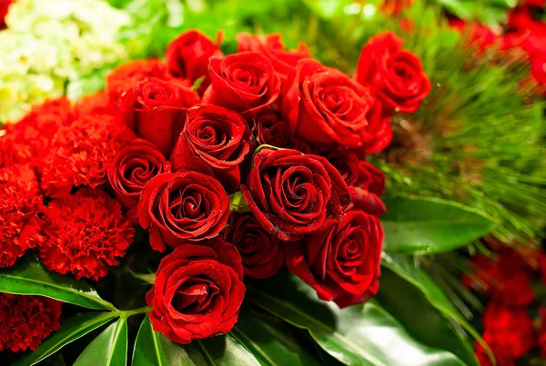 Bukiet Świeżych Róż Kwiat Jasne Tło — Zdjęcie stockowe
