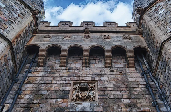 2014年12月31日 中世ウィンザー城の建築物の断片 ウィンザー城 ウィンザーじょう イギリスのバークシャー州ウィンザーにある王宮である — ストック写真