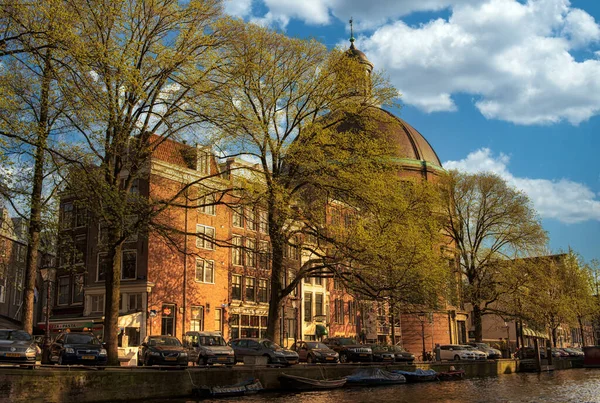 Amsterdam April 2015 Stadsgezicht Met Typisch Amsterdamse Gracht Met Niet — Stockfoto