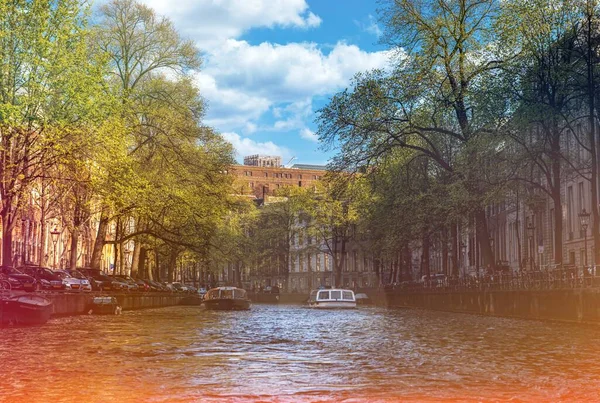 Amsterdam April 2015 Stadsgezicht Met Typisch Amsterdamse Gracht Met Niet — Stockfoto