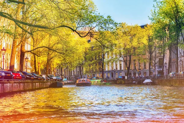 Amsterdam April 2015 Stadsgezicht Met Typisch Amsterdamse Gracht Met Niet — Stockfoto