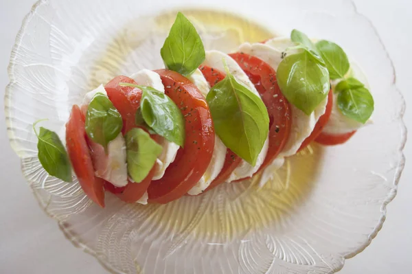 Mozzarella cheese with tomato — Stock Photo, Image