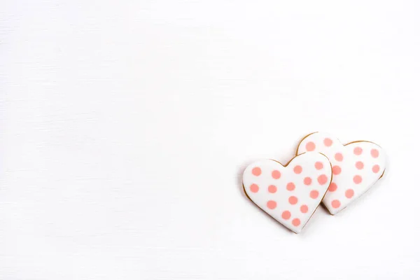 Perníkové sušenky s polevou ve tvaru srdce. — Stock fotografie