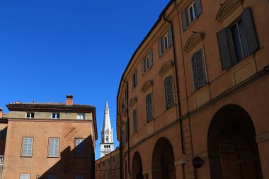 Ghirlandina çan kulesi, Modena, İtalya
