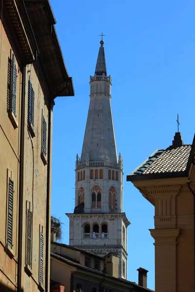 Ghirlandina çan kulesi, Modena, İtalya — Stok fotoğraf