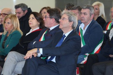 Modena, İtalya, 19 Ocak - 2018 - Paolo Gentiloni, İtalyan Yönetim Kurulu Başkanı, genel sunu Konferansı ve Belediye Modena, İtalya
