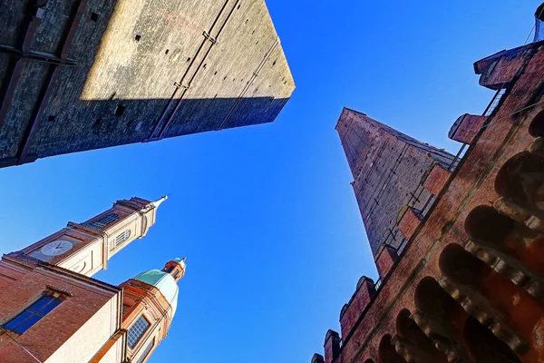 Bologne Italie Décembre 2019 Paysage Urbain Touristique Tours Inclinées Asinelli — Photo