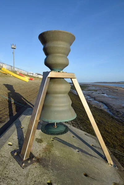 Het tij en tijd bell op Appledore, North Devon, Verenigd Koninkrijk — Stockfoto